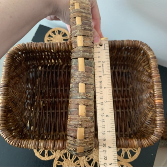 Vintage Rectangular Sturdy Wicker Woven Basket - Picture 9 of 10
